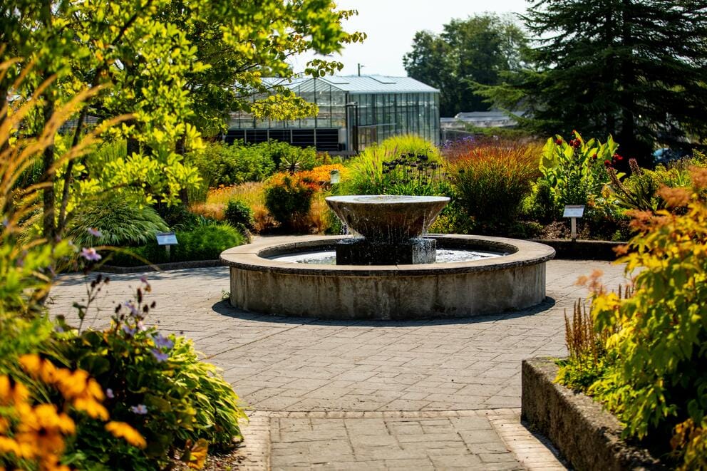 a picture of a fountain at the center for urban horticulture at the University of Washington